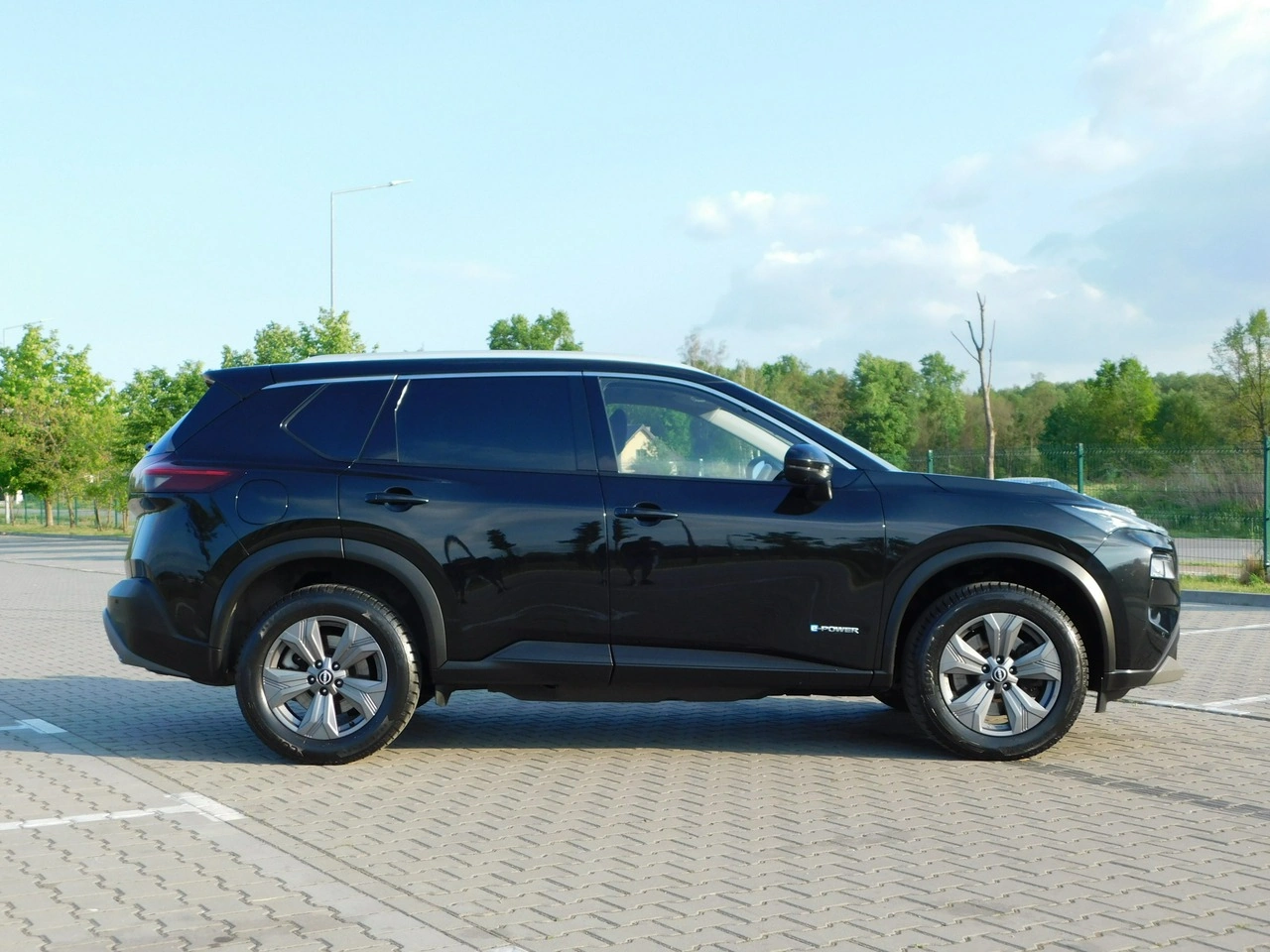 Nissan X-Trail - Zdjęcie 3