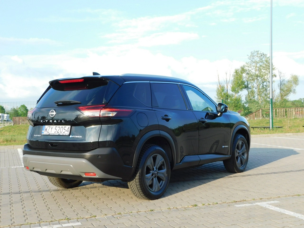 Nissan X-Trail - Zdjęcie 4