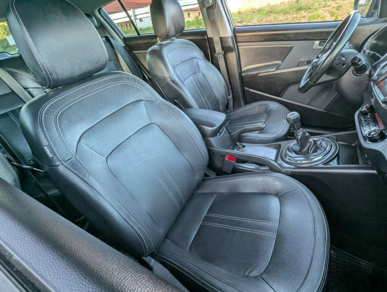 Kia Sportage - Zdjęcie 9