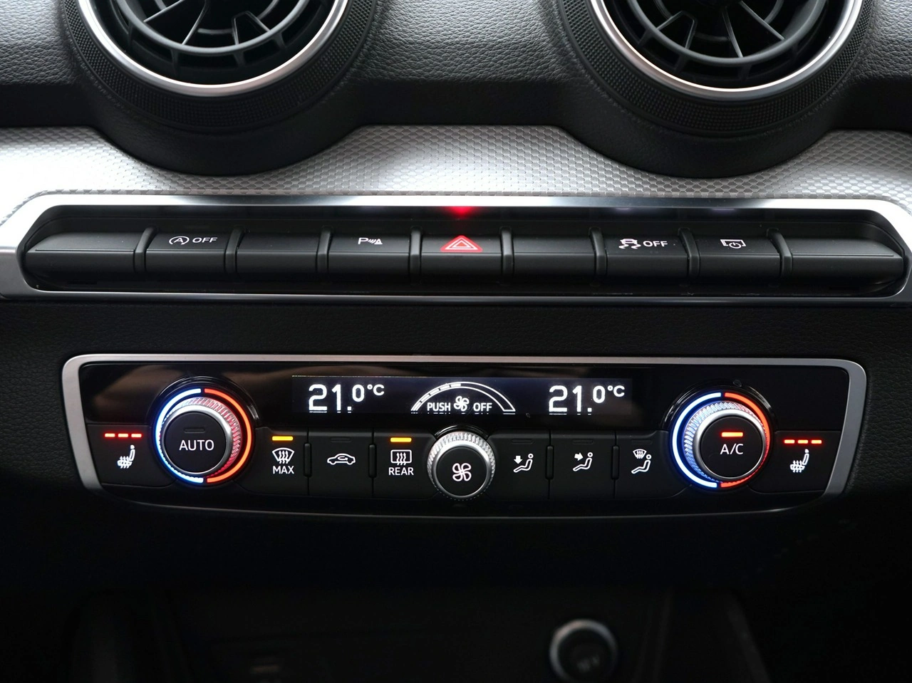 Audi Q2 - Zdjęcie 20