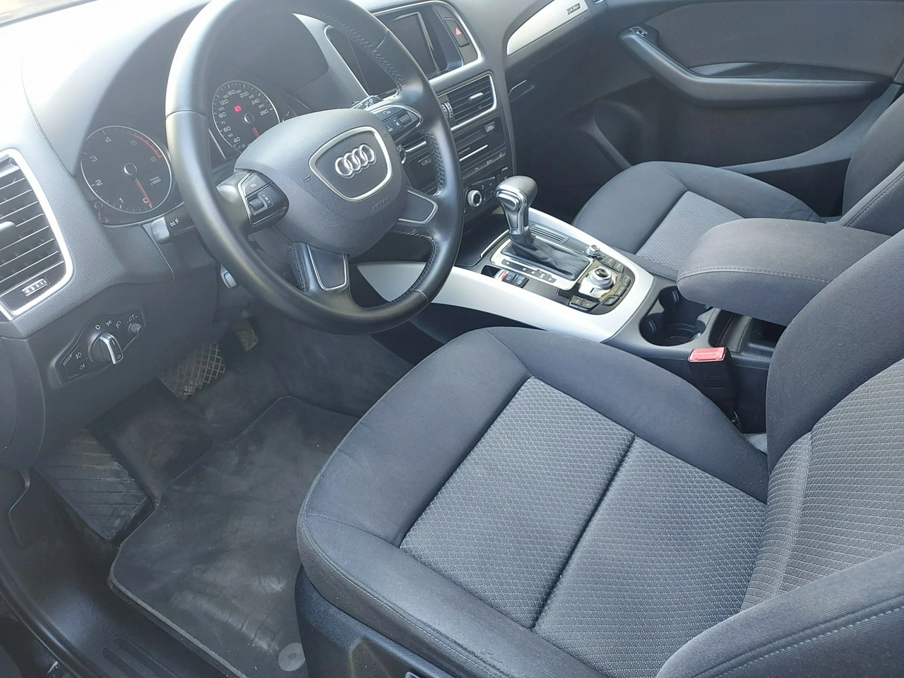 Audi Q5 - Zdjęcie 22