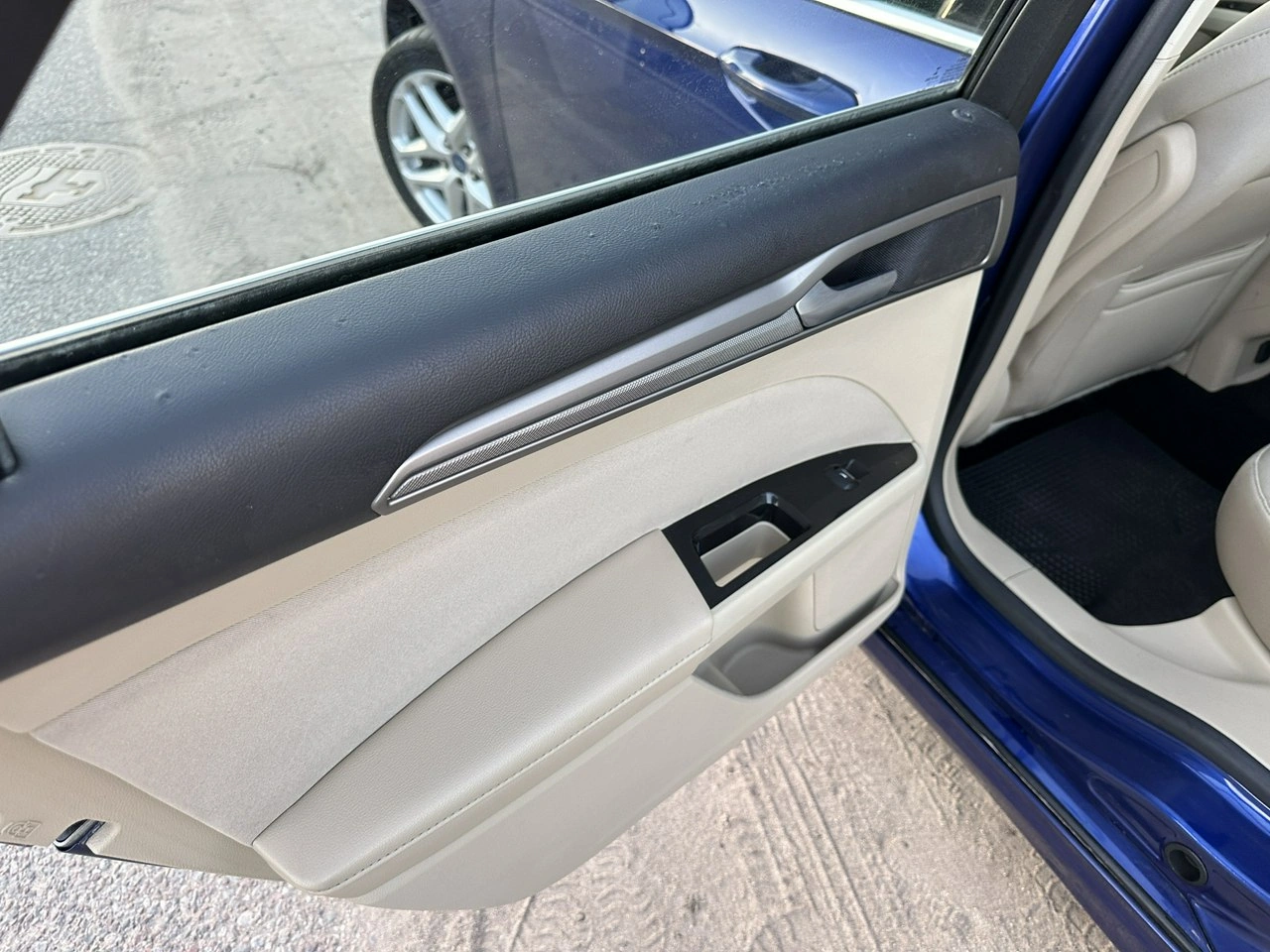 Ford Mondeo - Zdjęcie 10