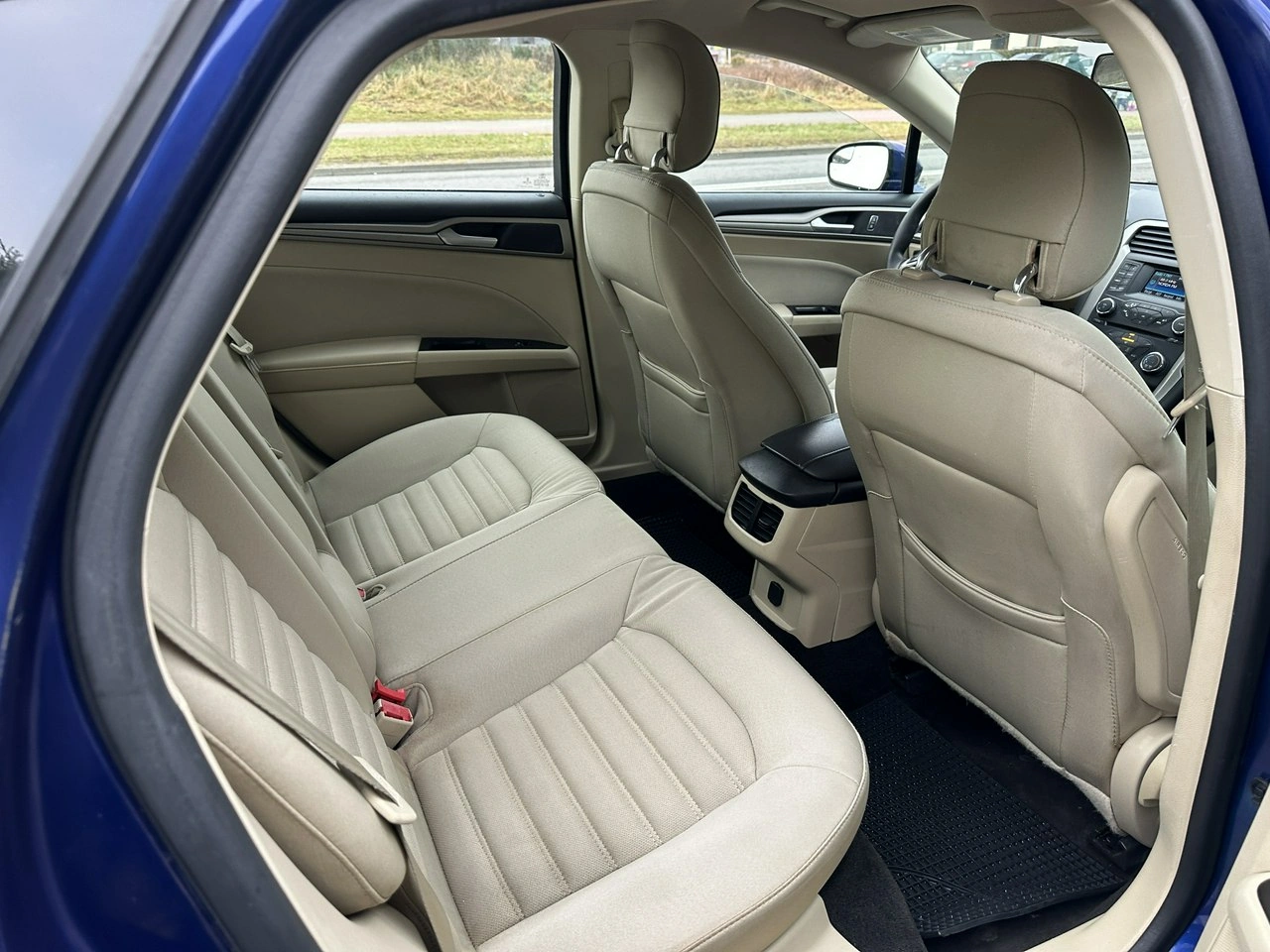 Ford Mondeo - Zdjęcie 11