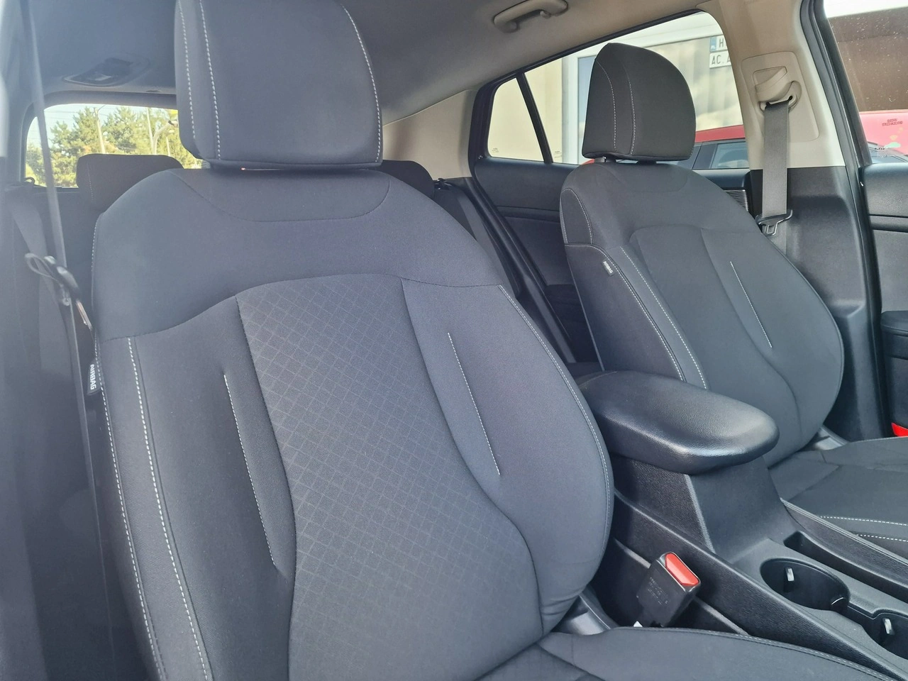 Kia Sportage - Zdjęcie 23