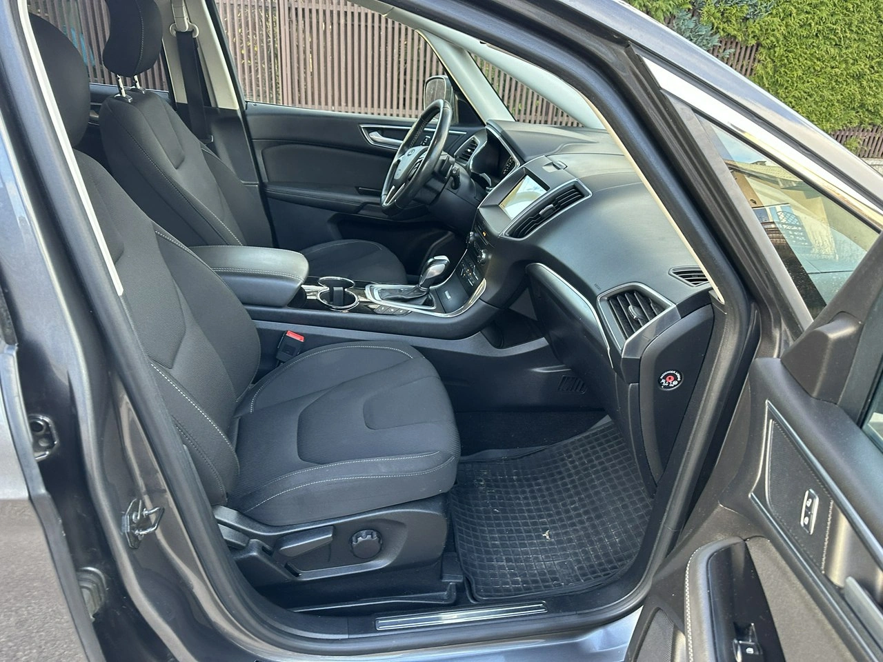 Ford S-Max - Zdjęcie 17