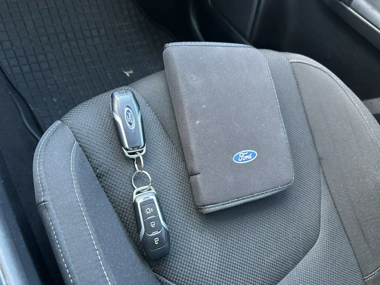 Ford S-Max - Zdjęcie 26