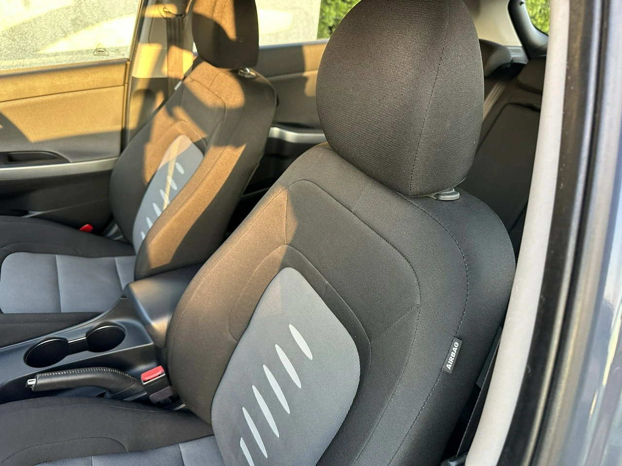 Kia Ceed - Zdjęcie 9