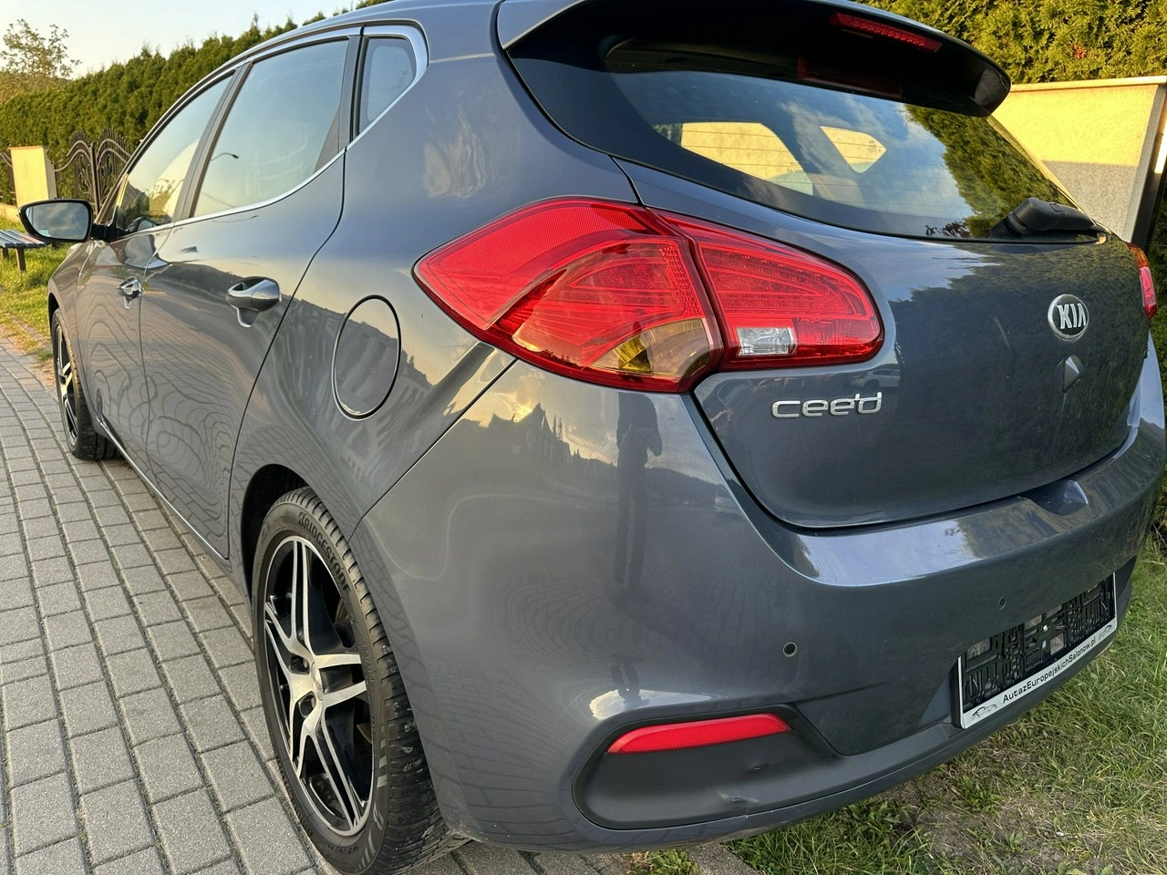 Kia Ceed - Zdjęcie 4