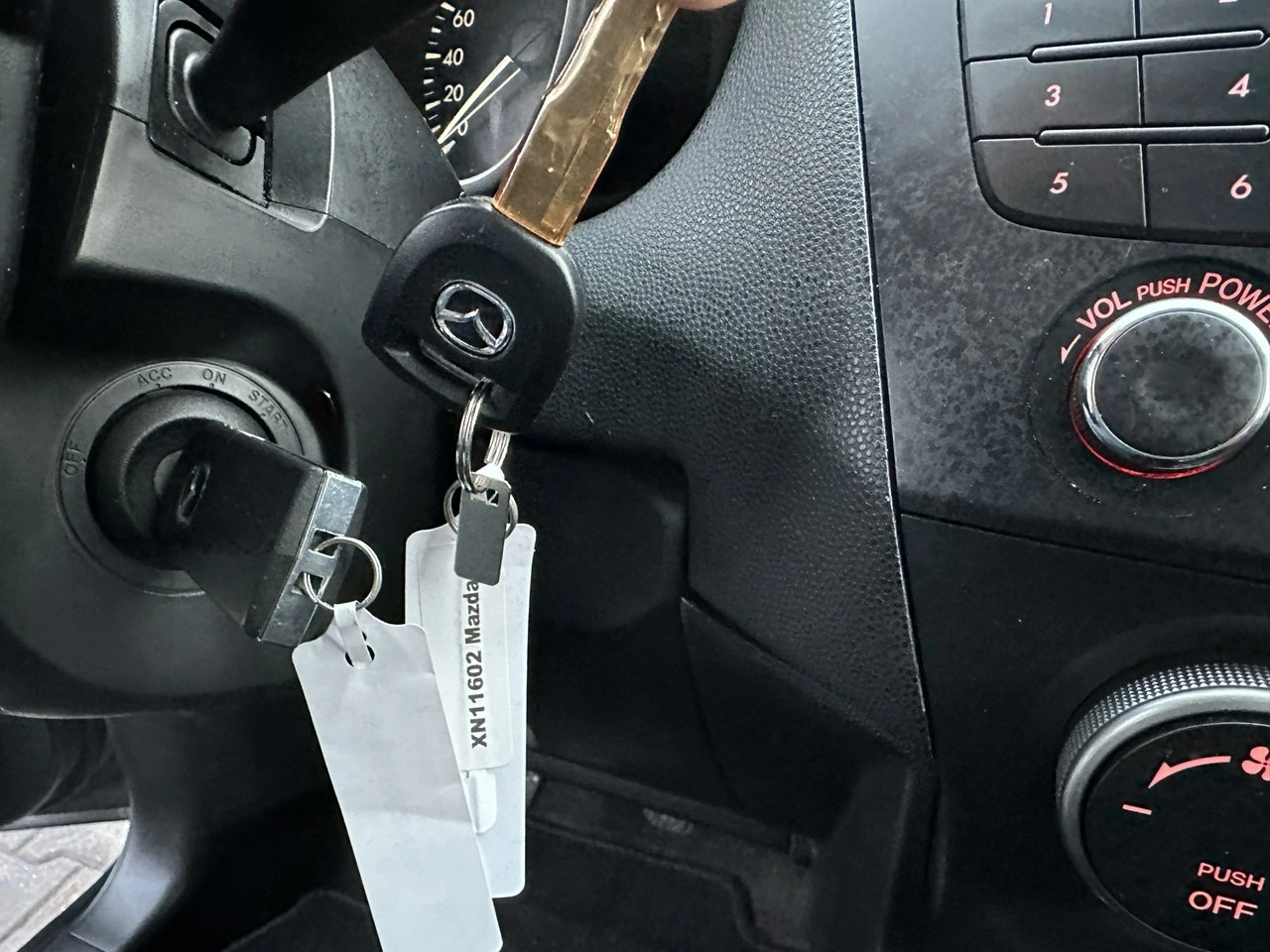 Mazda 5 - Zdjęcie 21