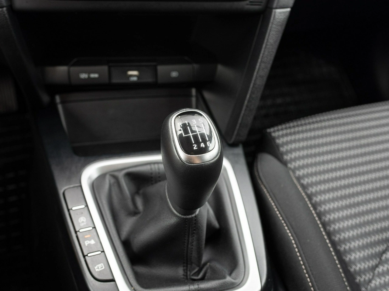 Kia Ceed - Zdjęcie 12