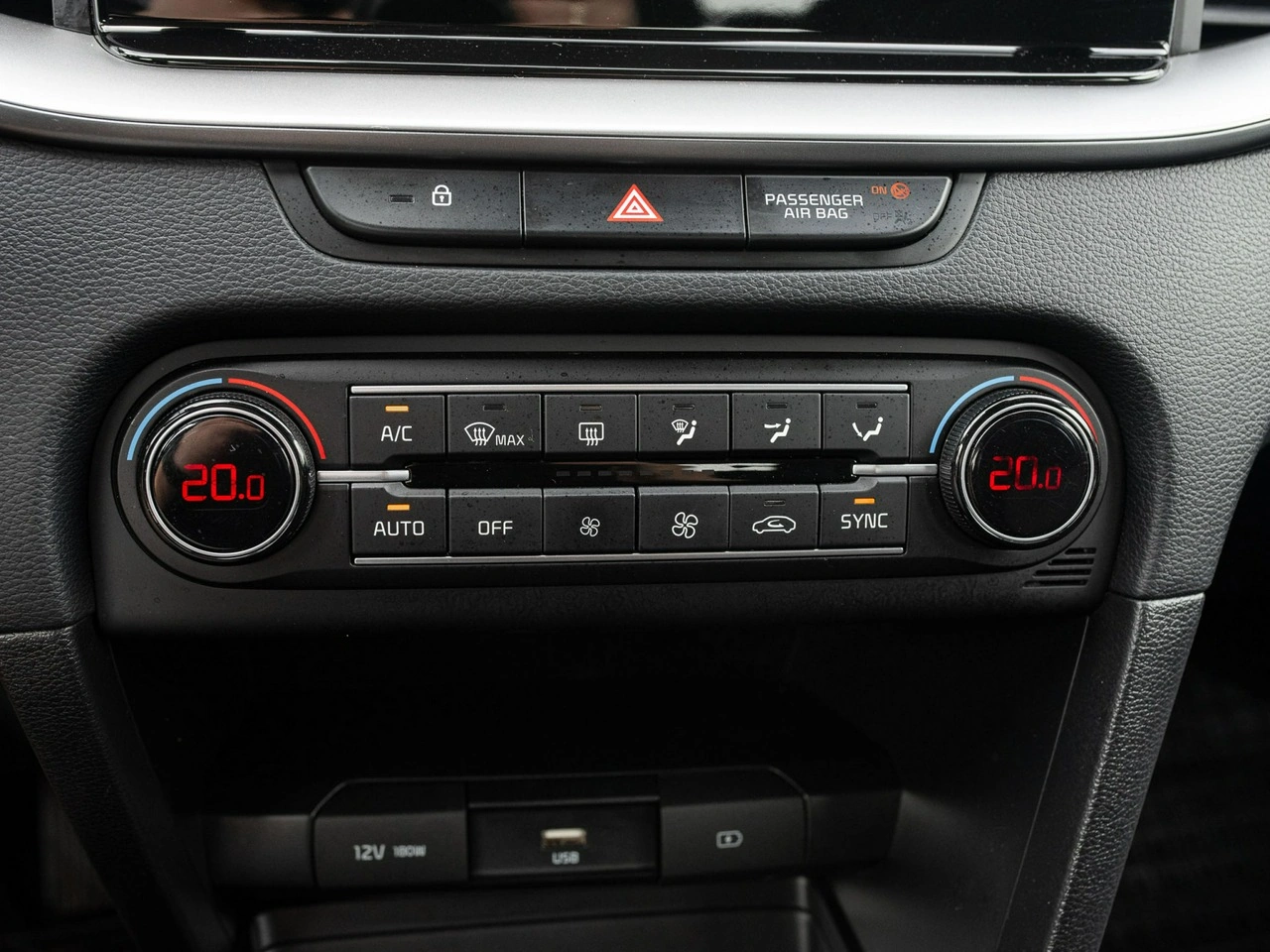 Kia Ceed - Zdjęcie 13