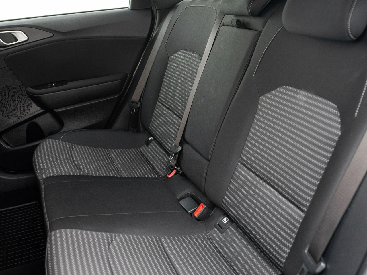 Kia Ceed - Zdjęcie 19