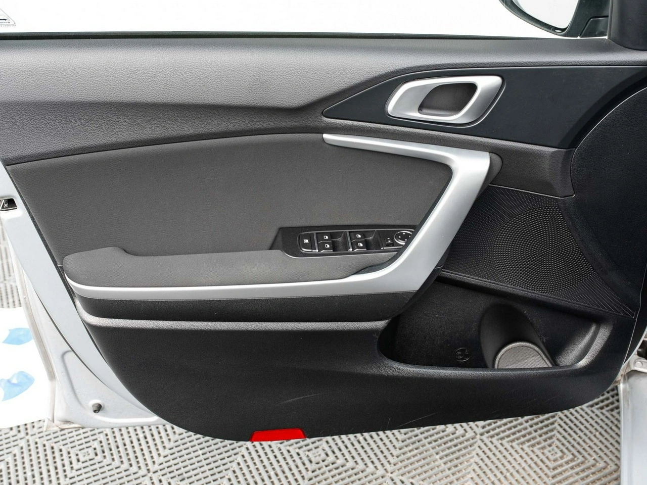 Kia Ceed - Zdjęcie 7