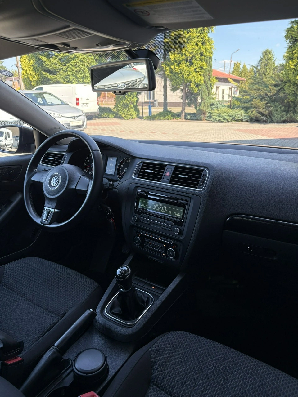 Volkswagen Jetta - Zdjęcie 10