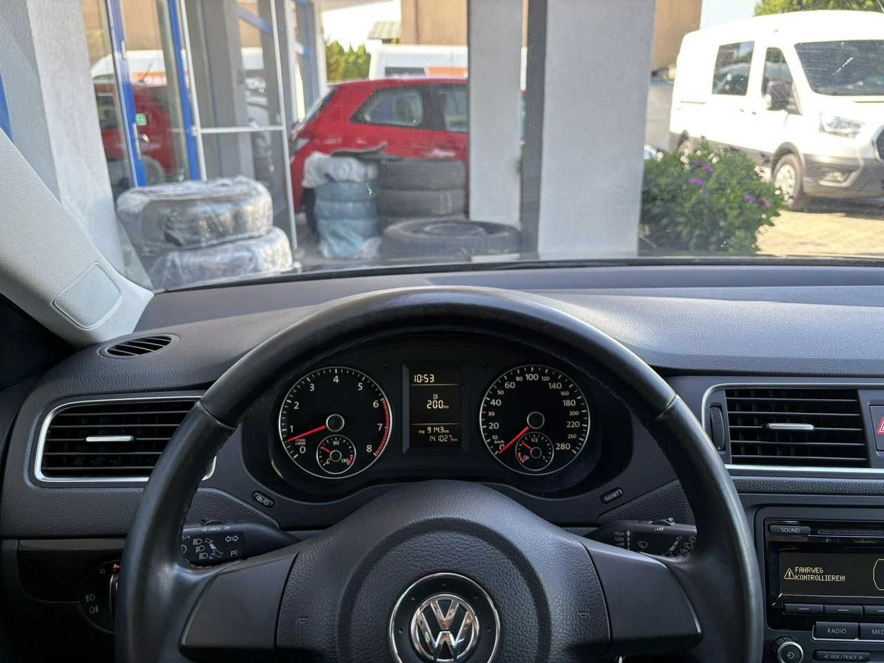Volkswagen Jetta - Zdjęcie 18