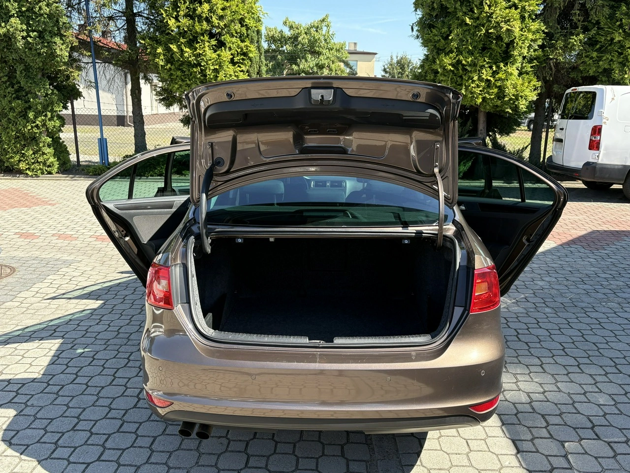 Volkswagen Jetta - Zdjęcie 26