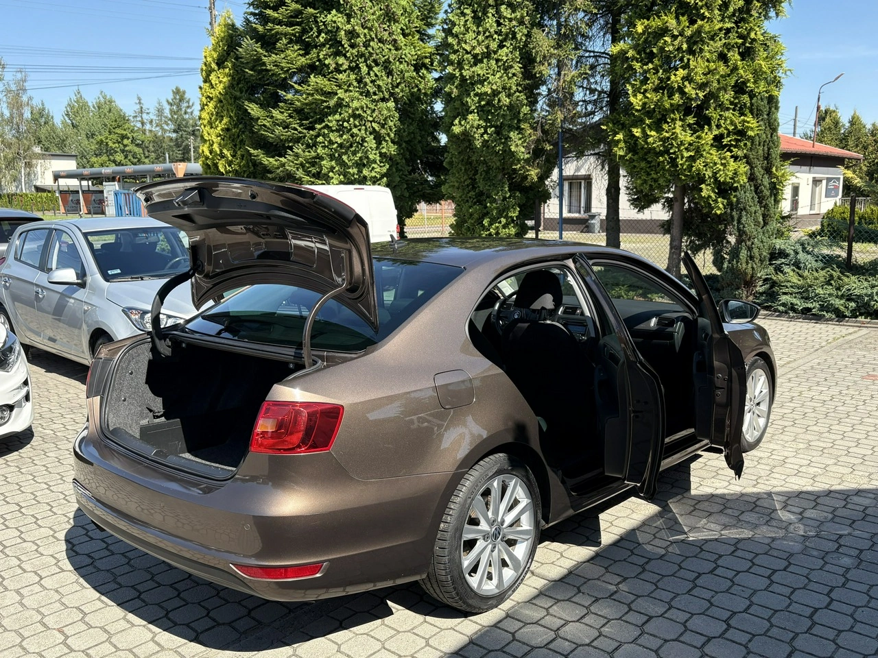 Volkswagen Jetta - Zdjęcie 28