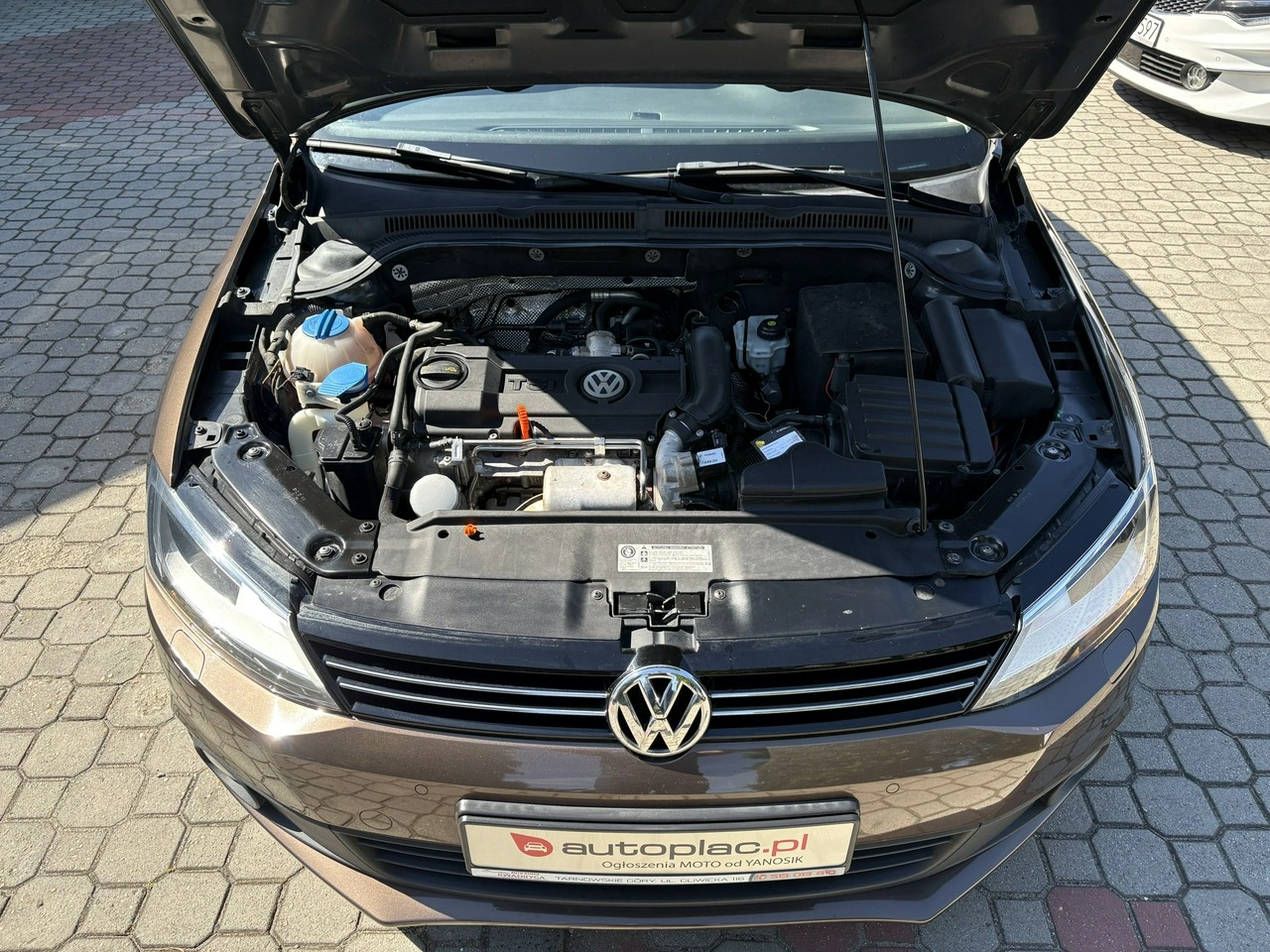 Volkswagen Jetta - Zdjęcie 29