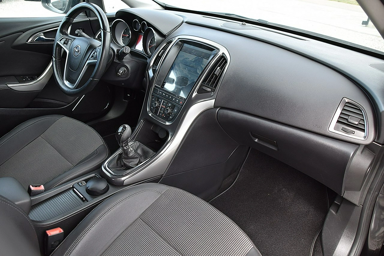 Opel Astra - Zdjęcie 9