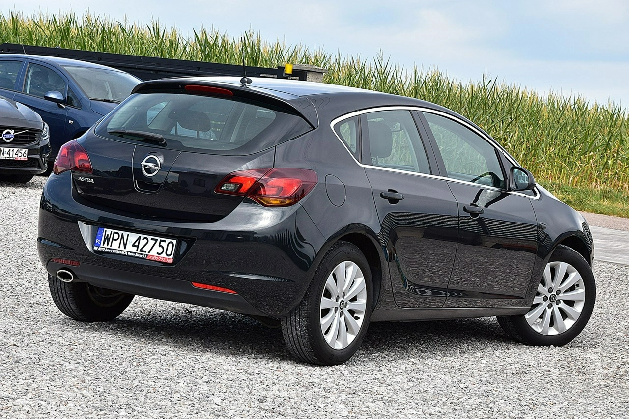 Opel Astra - Zdjęcie 22