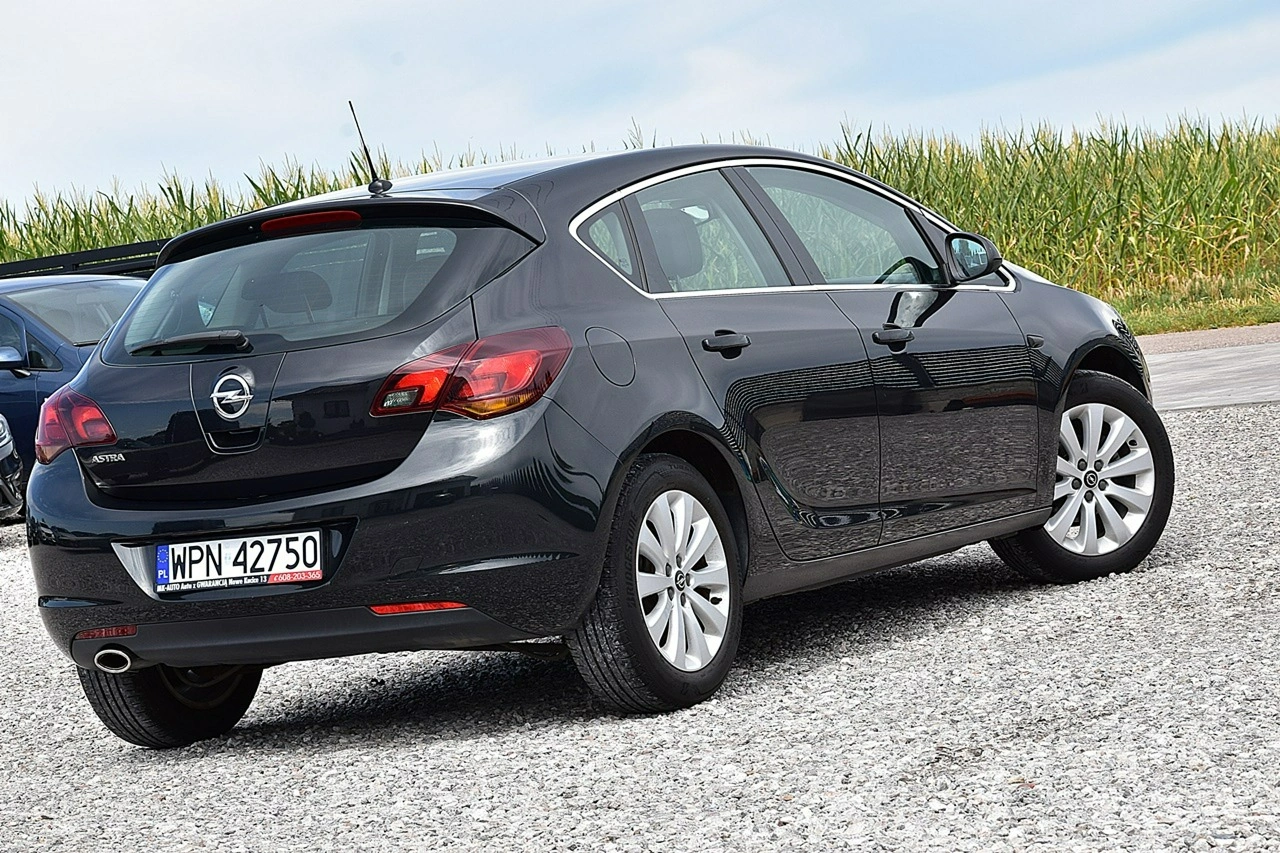 Opel Astra - Zdjęcie 23