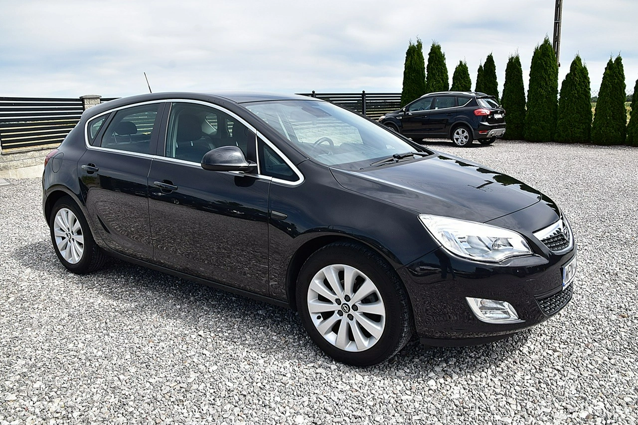 Opel Astra - Zdjęcie 27