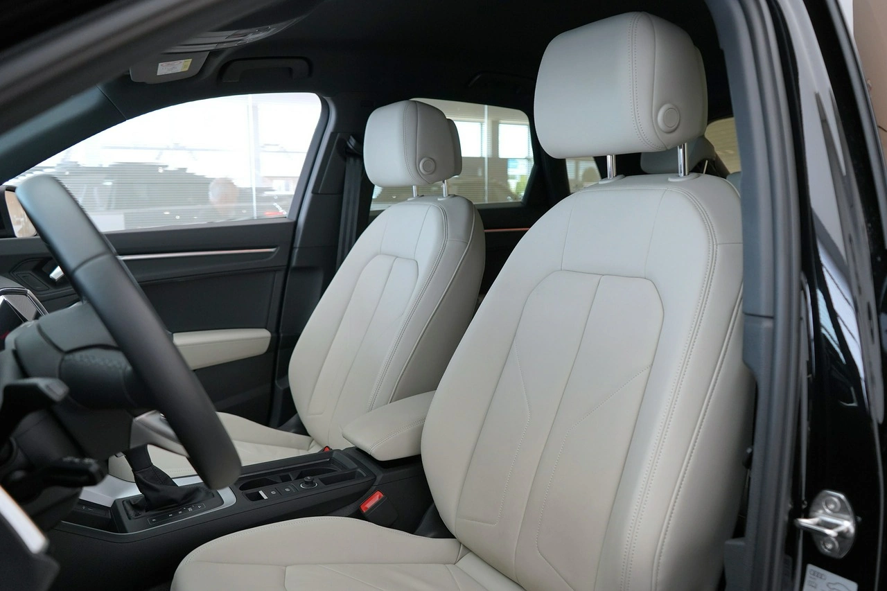 Audi Q3 - Zdjęcie 11