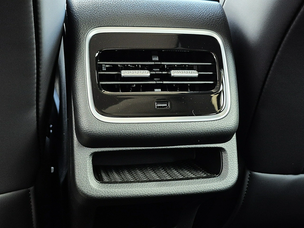 Chery Tiggo 7 - Zdjęcie 29