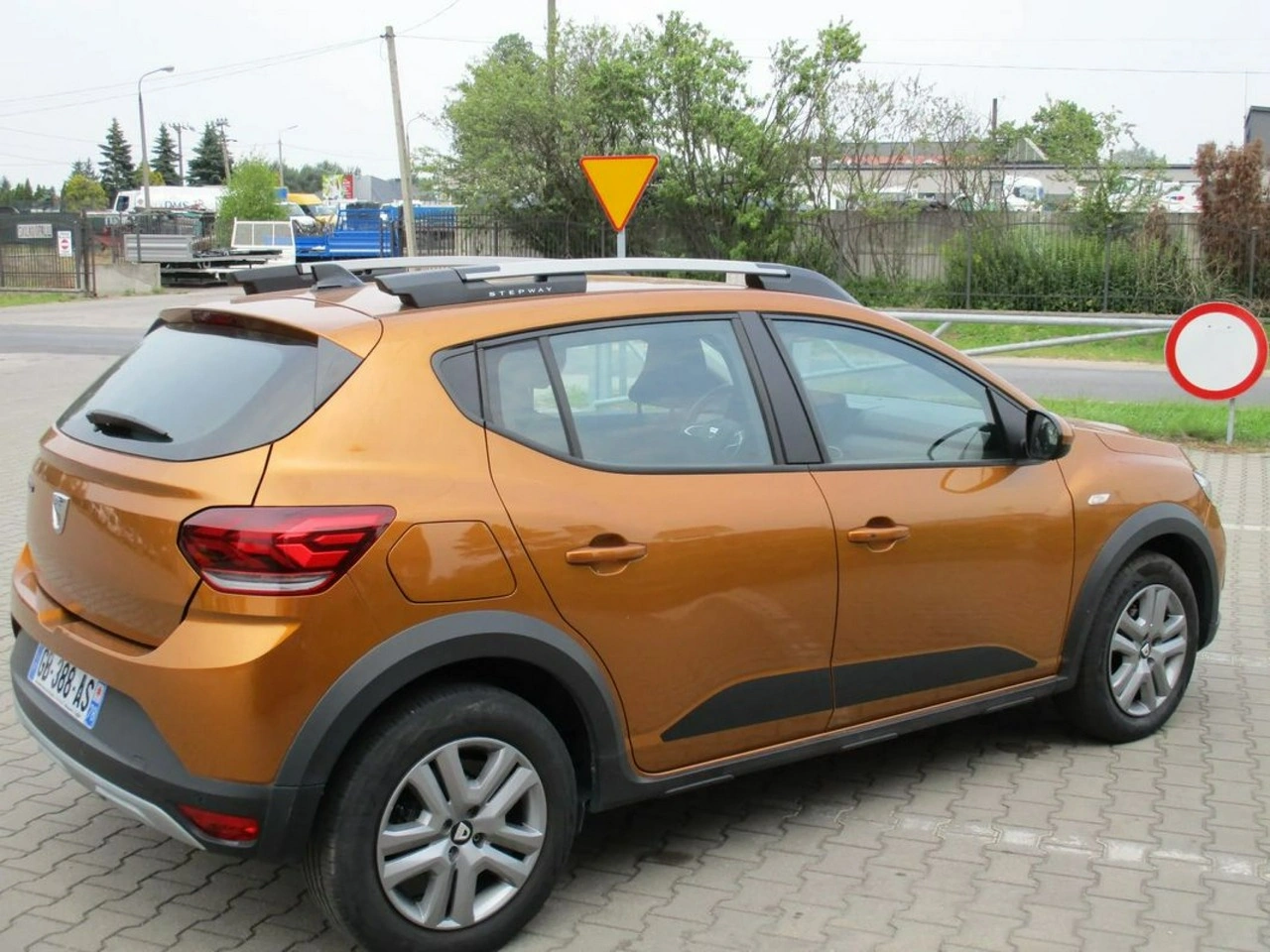Dacia Sandero - Zdjęcie 5
