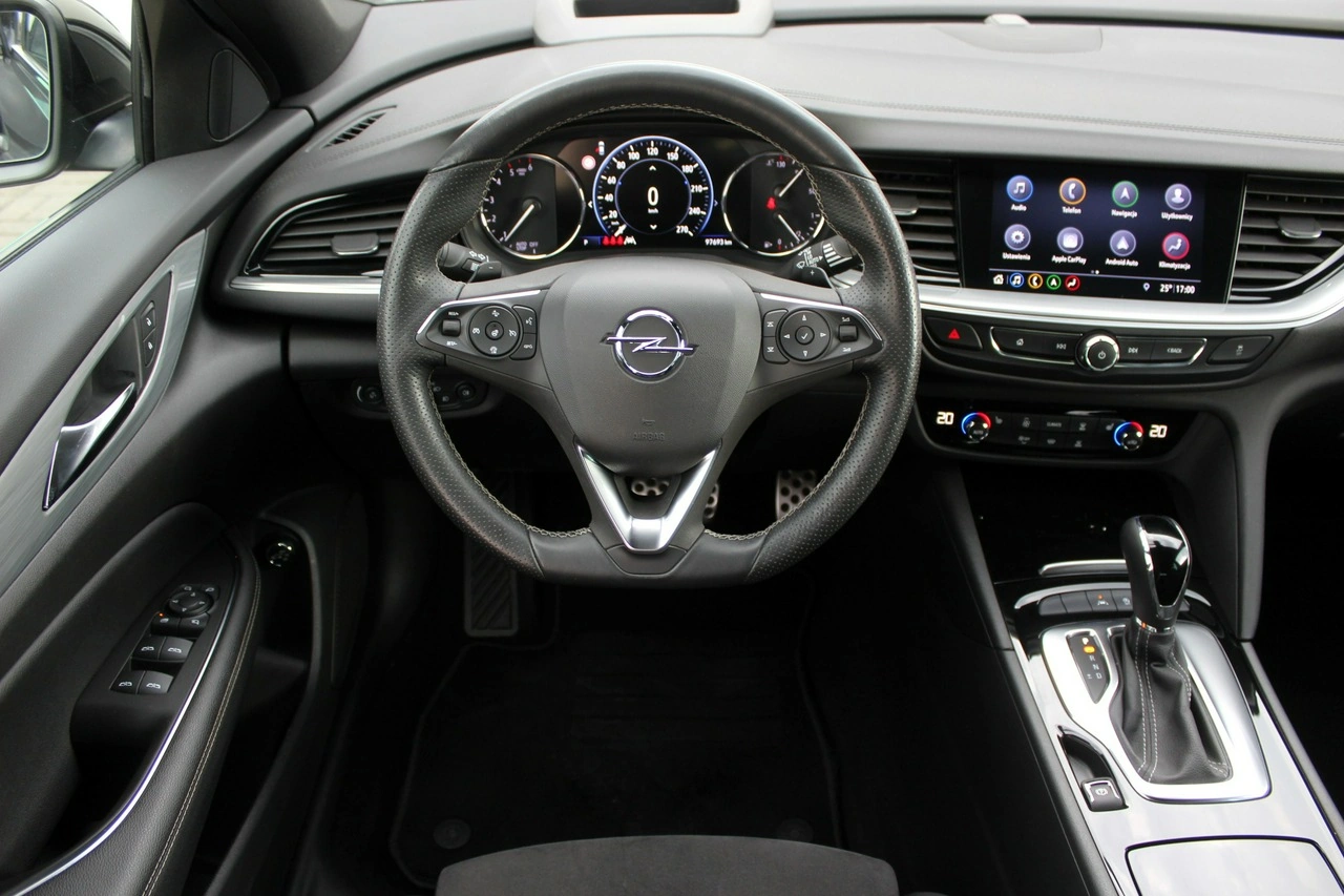 Opel Insignia Sports Tourer - Zdjęcie 11