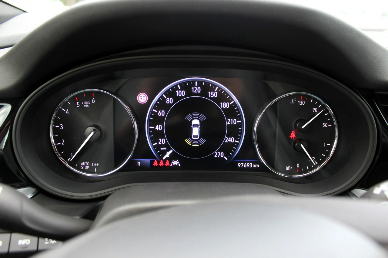 Opel Insignia Sports Tourer - Zdjęcie 17