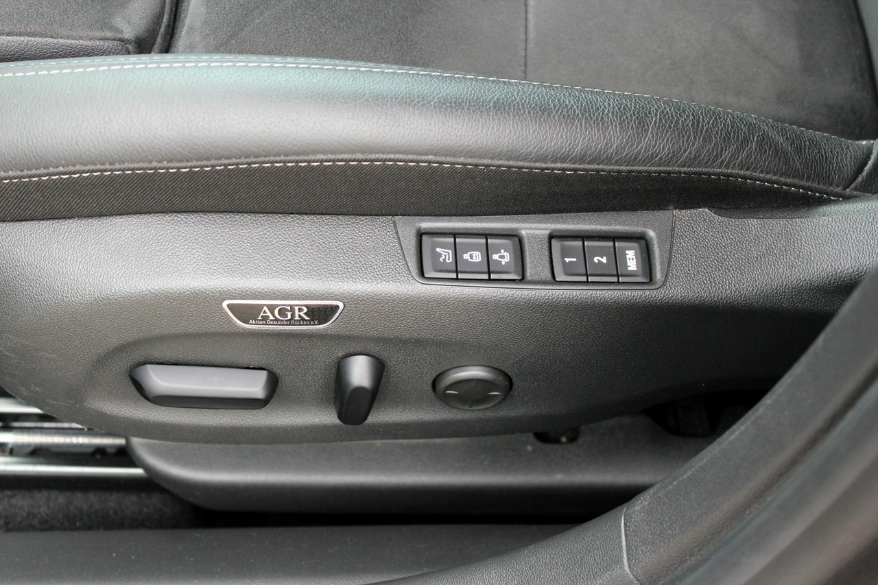 Opel Insignia Sports Tourer - Zdjęcie 20