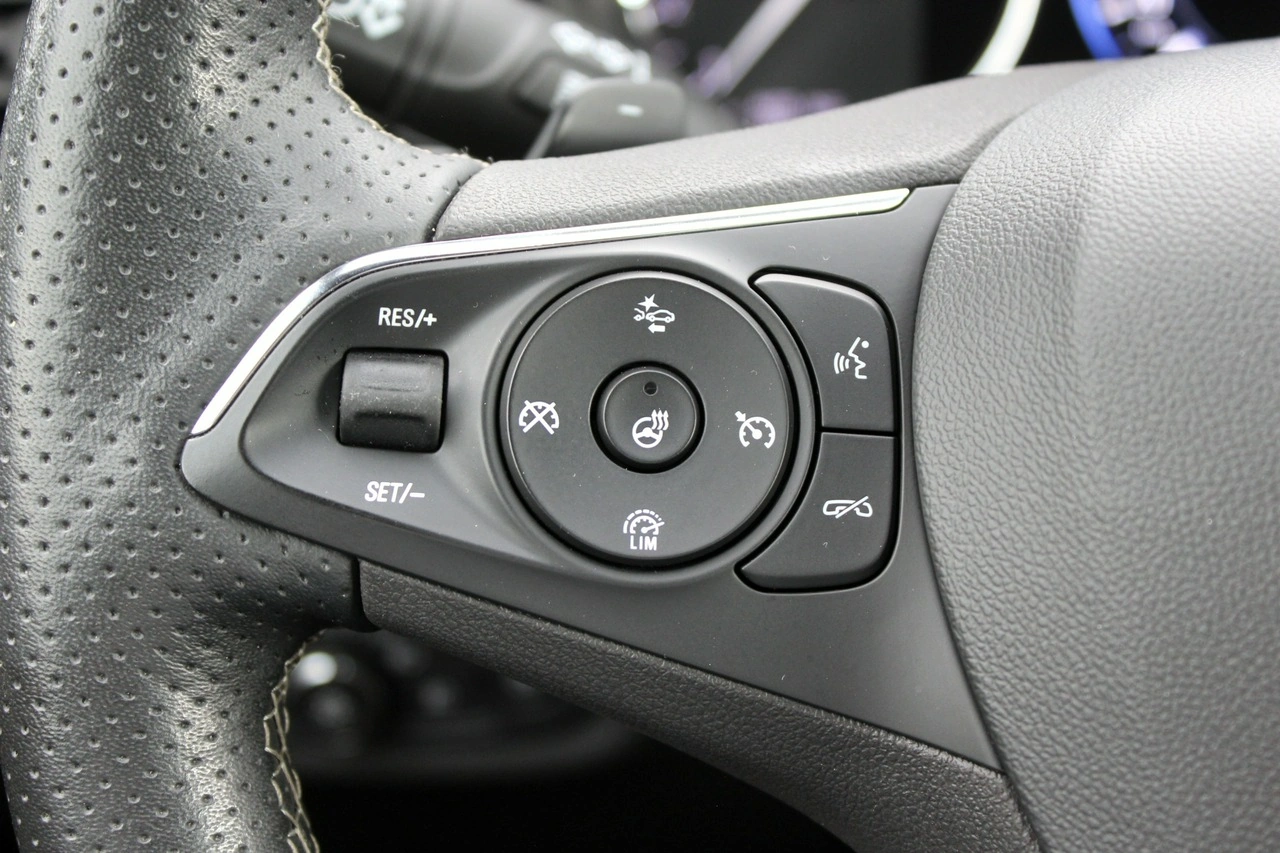 Opel Insignia Sports Tourer - Zdjęcie 25