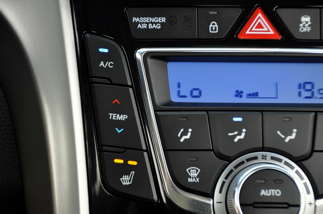 Hyundai i30 - Zdjęcie 32