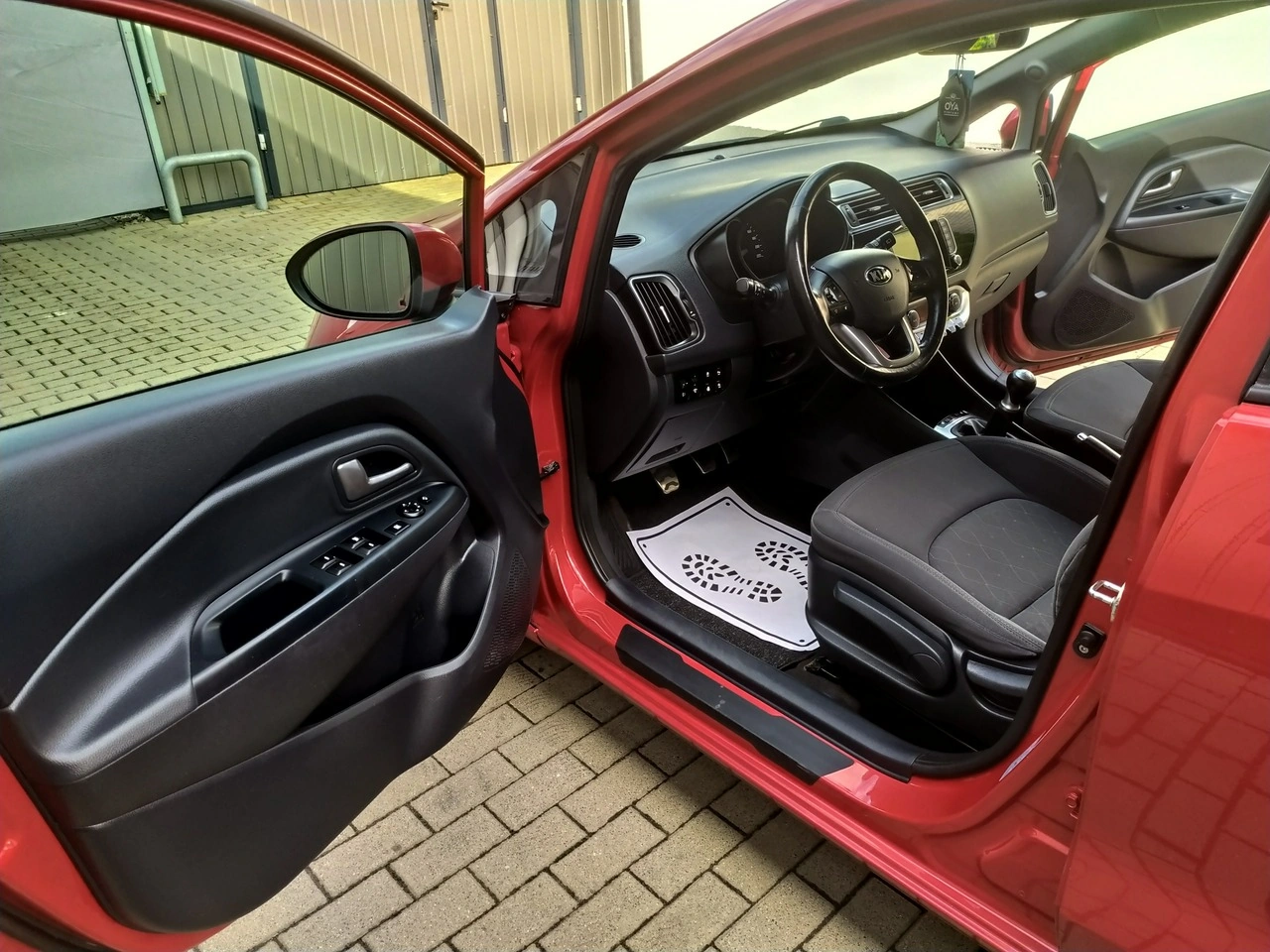 Kia Rio - Zdjęcie 13