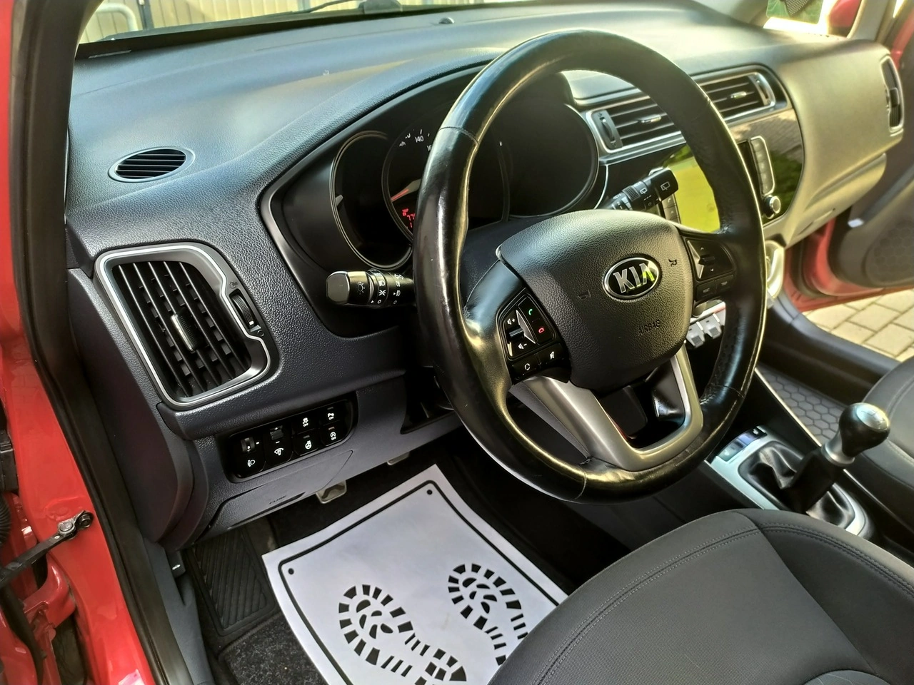Kia Rio - Zdjęcie 16