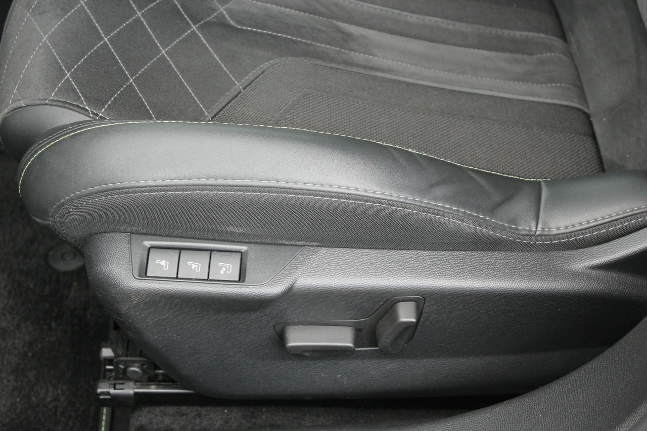 Peugeot 2008 - Zdjęcie 18