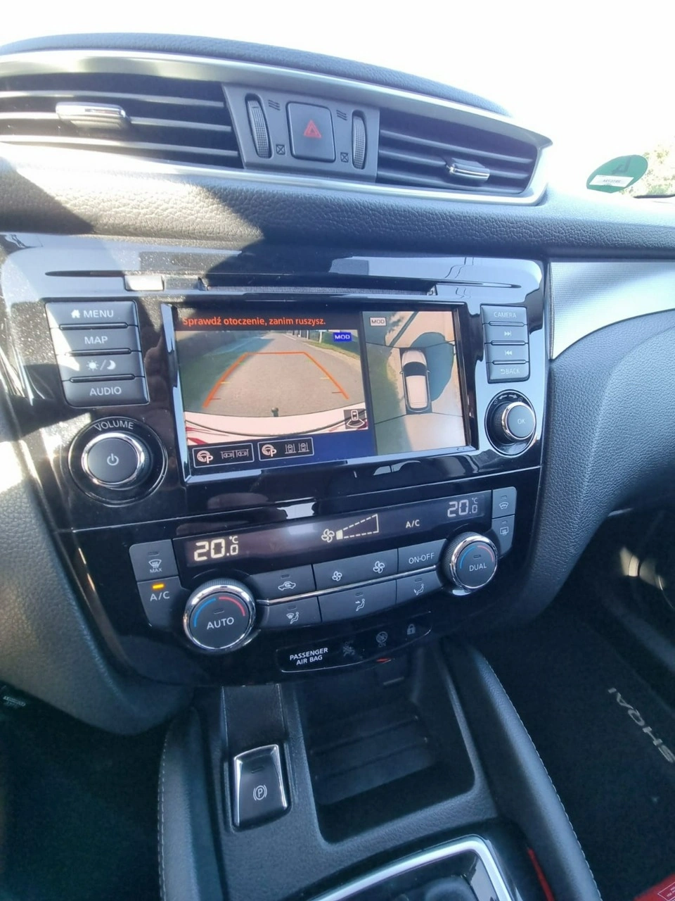 Nissan Qashqai - Zdjęcie 10