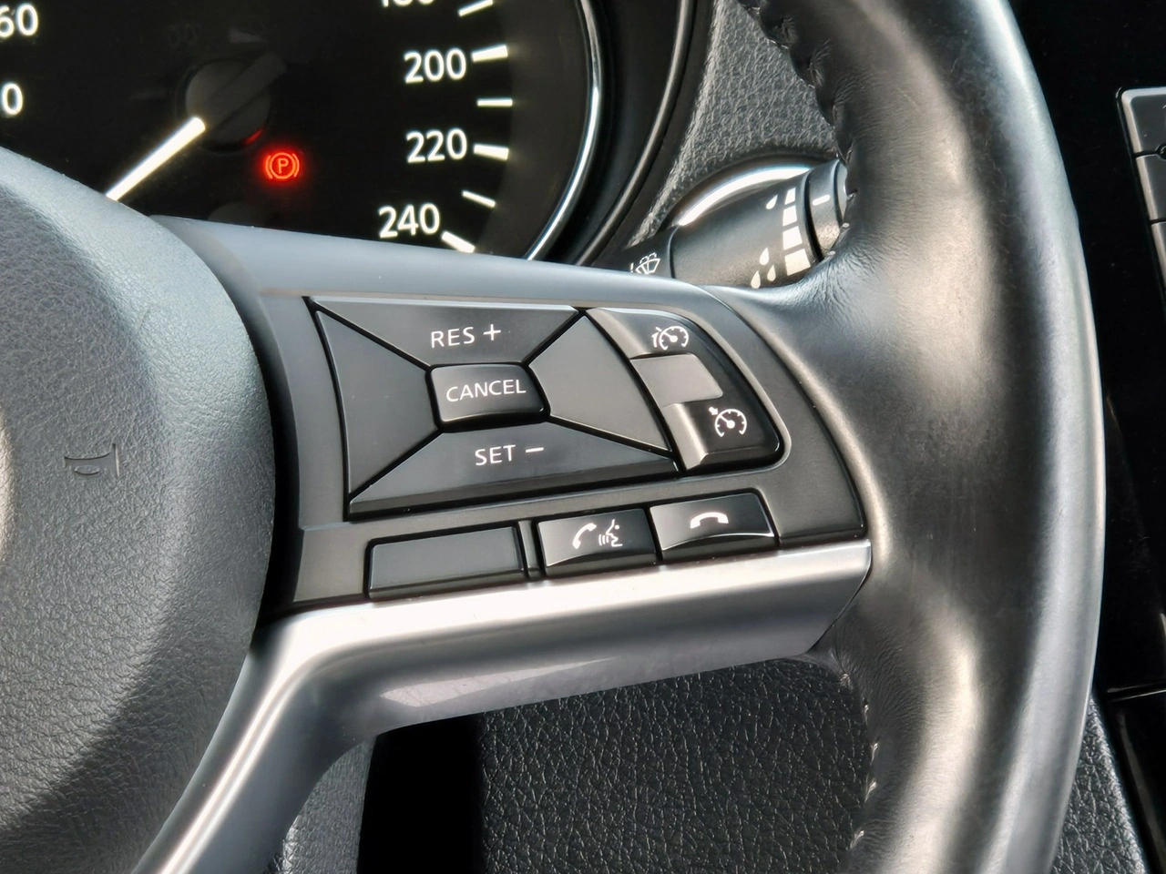 Nissan X-Trail - Zdjęcie 16