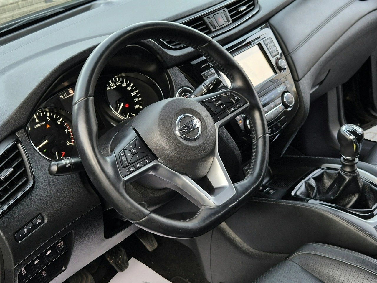 Nissan X-Trail - Zdjęcie 47