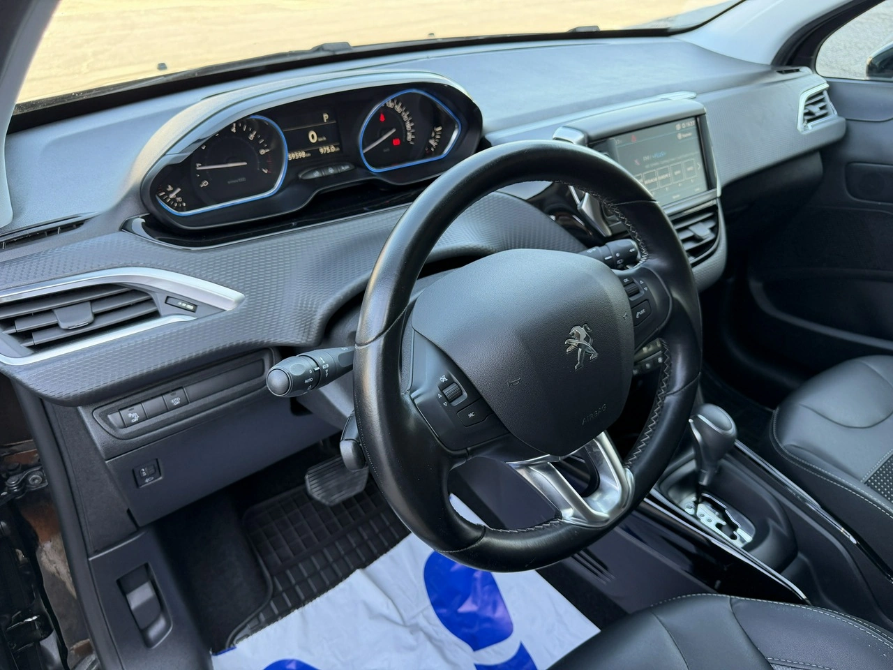Peugeot 2008 - Zdjęcie 18
