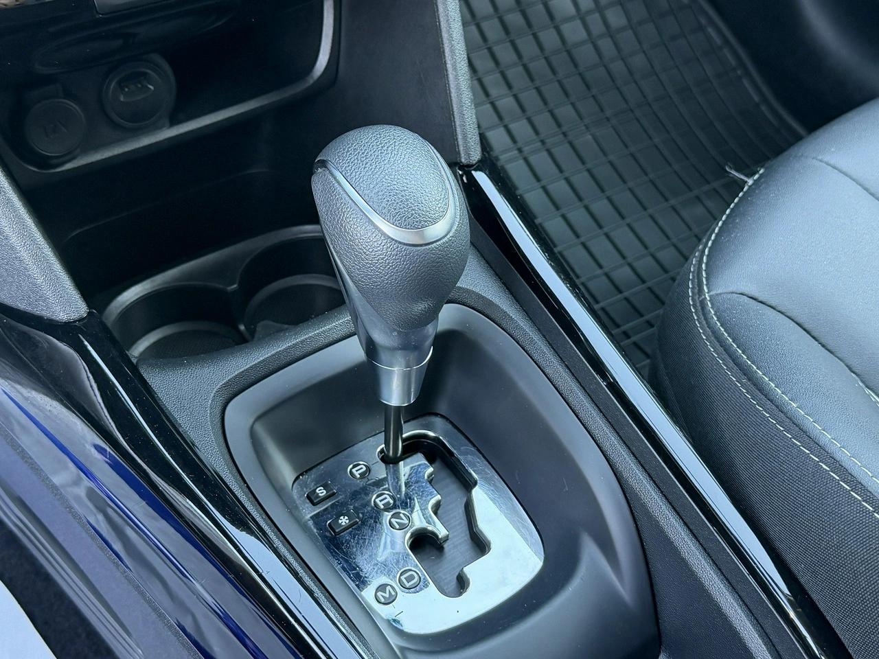 Peugeot 2008 - Zdjęcie 25