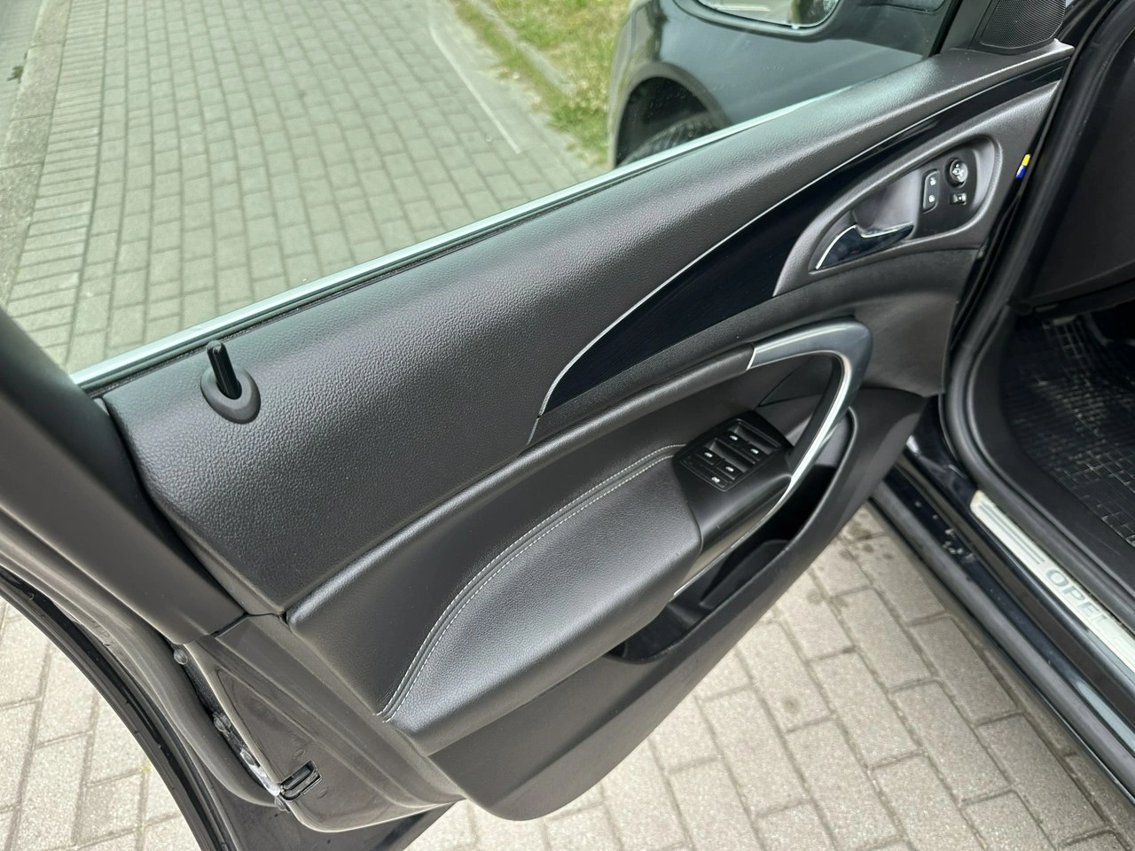 Opel Insignia - Zdjęcie 9