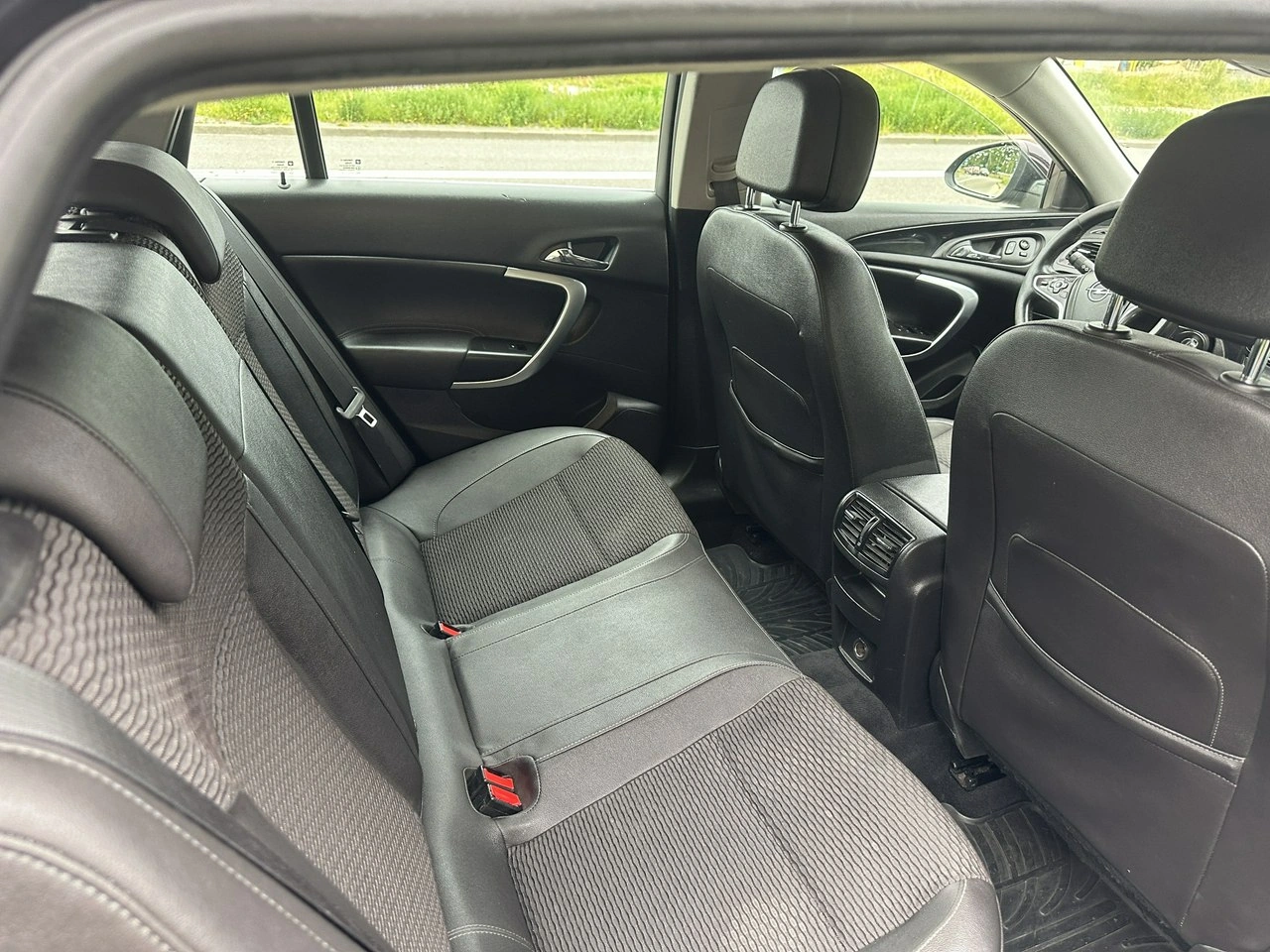 Opel Insignia - Zdjęcie 15