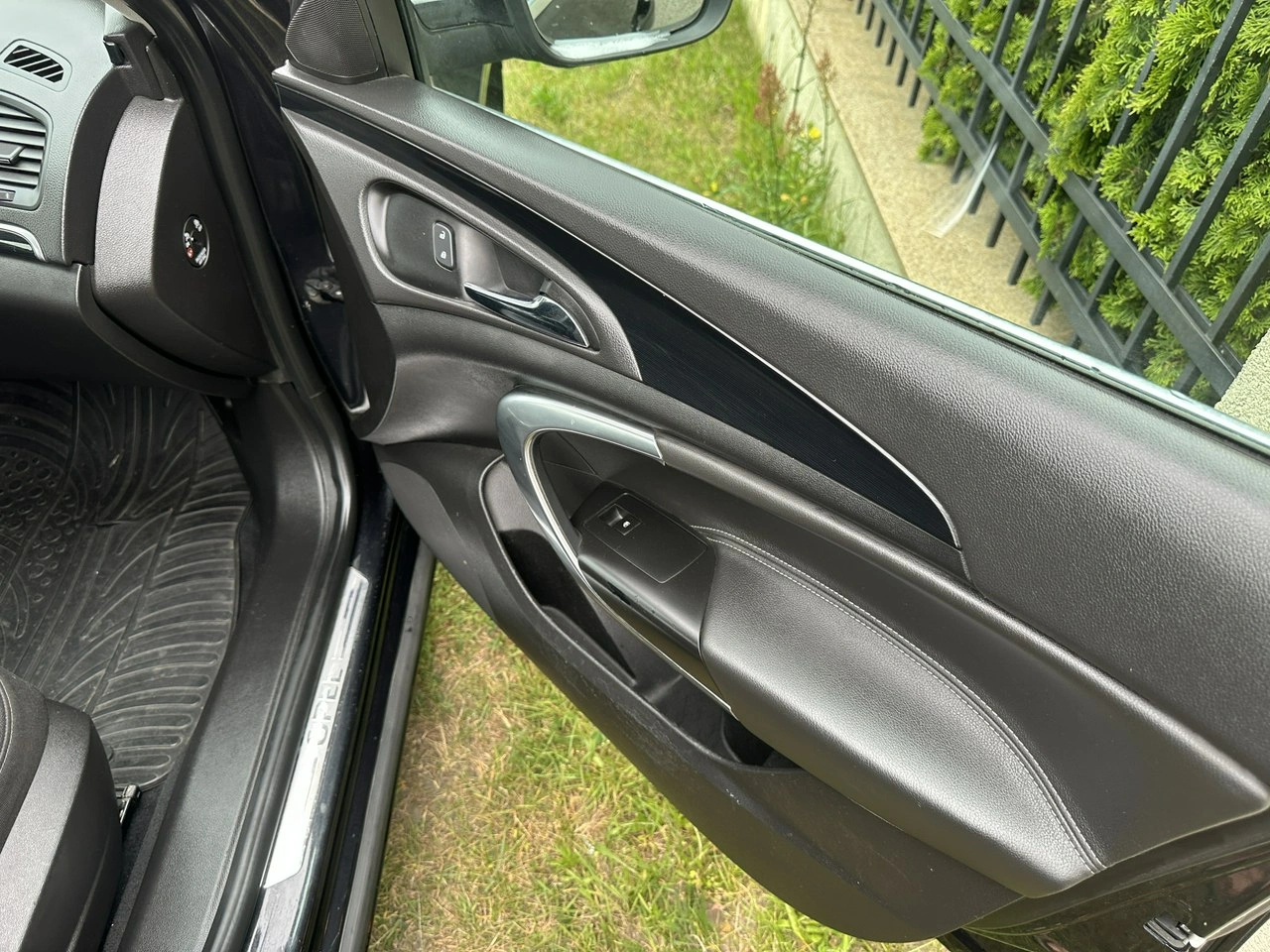 Opel Insignia - Zdjęcie 17