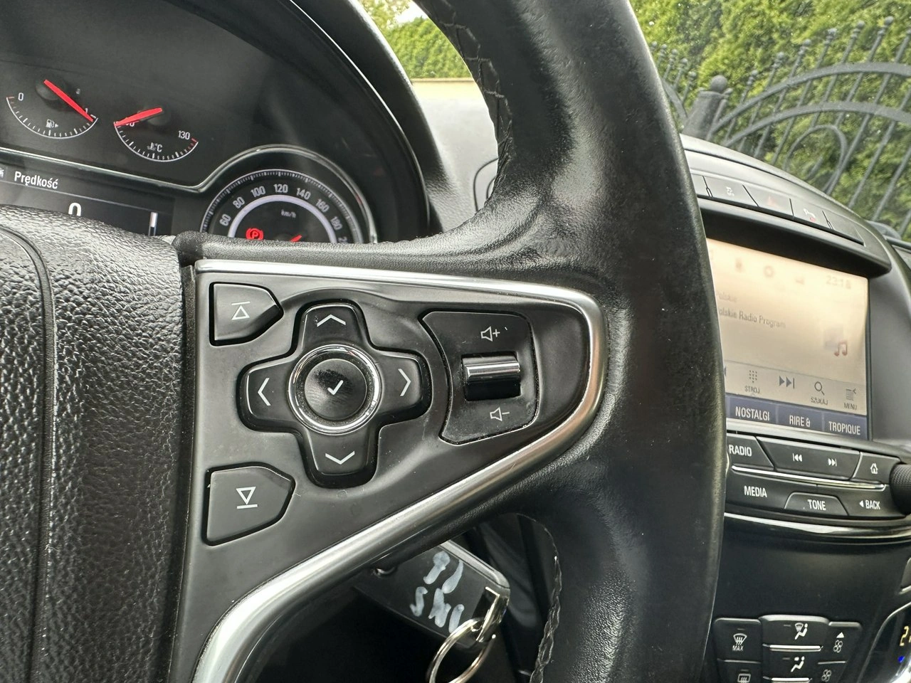 Opel Insignia - Zdjęcie 19