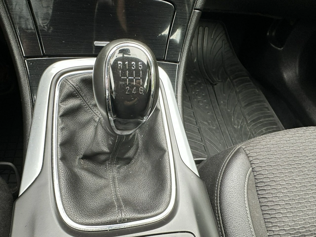 Opel Insignia - Zdjęcie 22