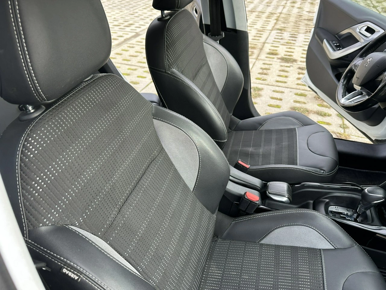 Peugeot 2008 - Zdjęcie 19