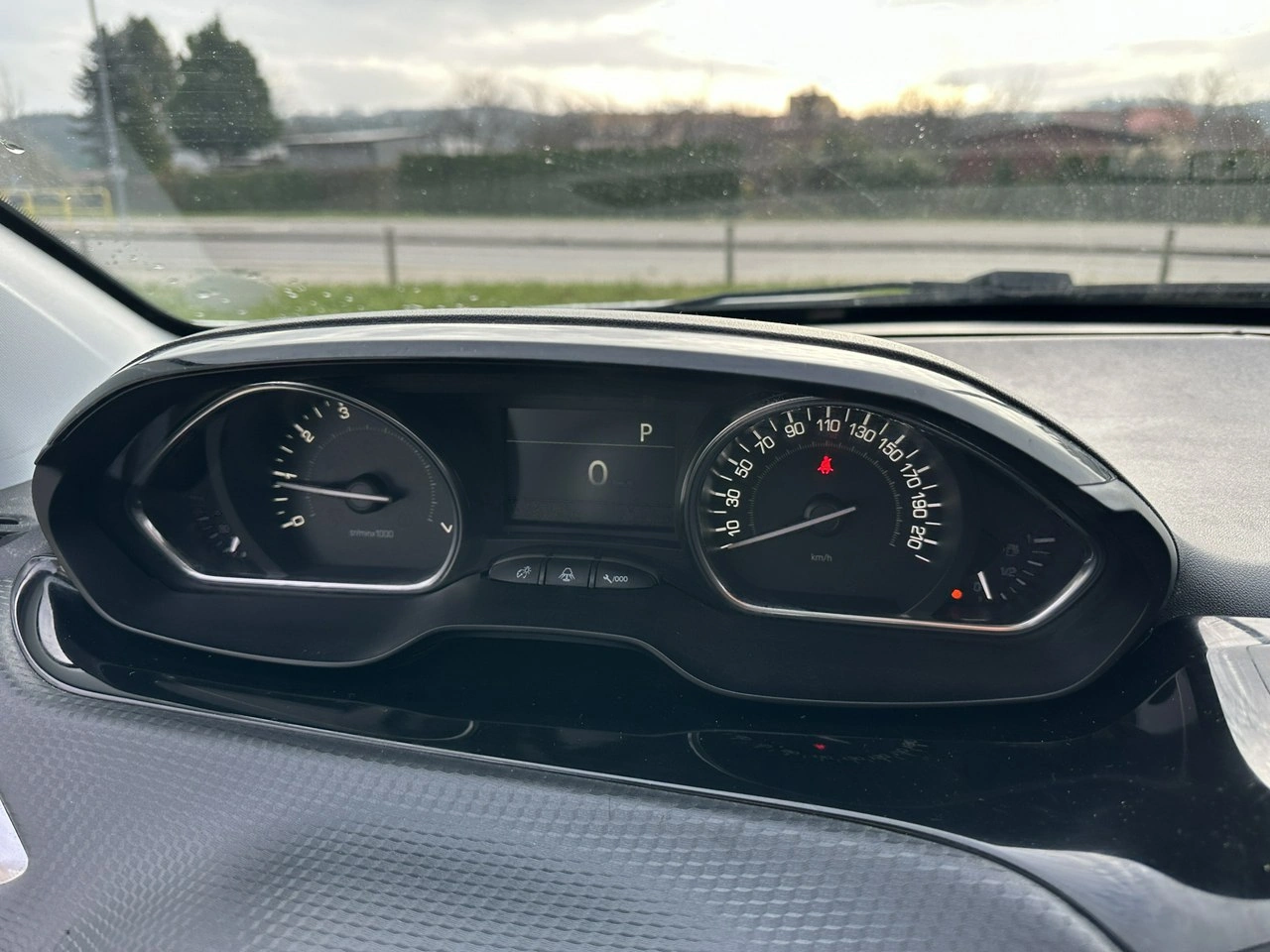 Peugeot 2008 - Zdjęcie 23