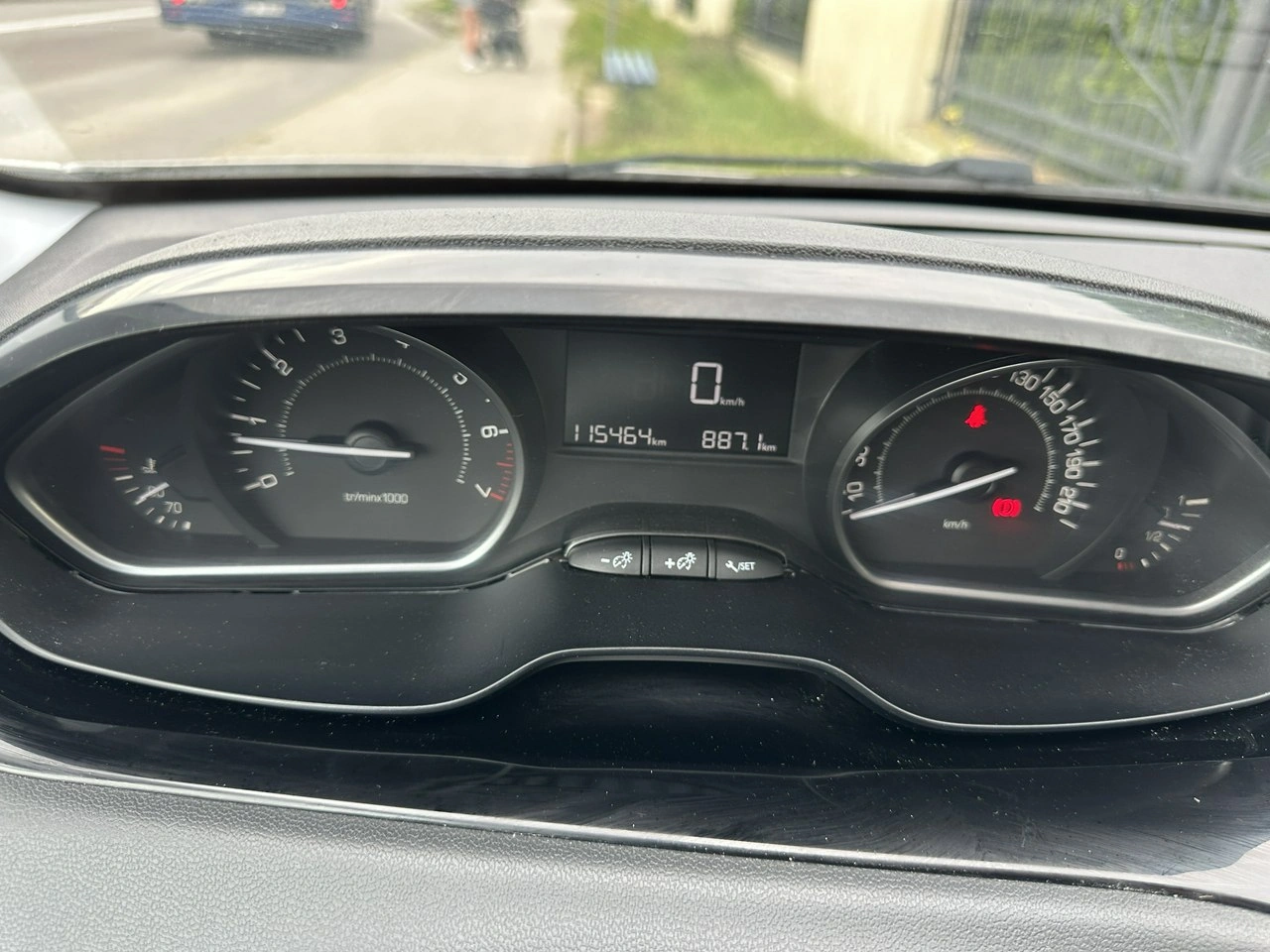 Peugeot 208 - Zdjęcie 16